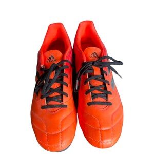 EUC Adidas soccer cleats